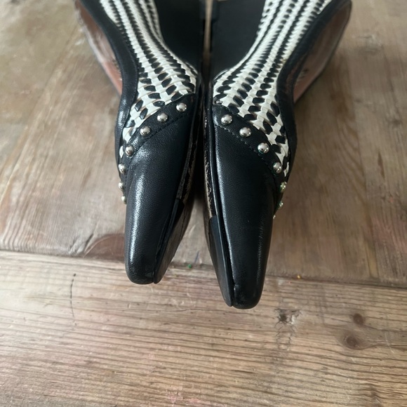 Stuart Weitzman Black and Cream Woven Wedges shoes - Picture 10 of 14